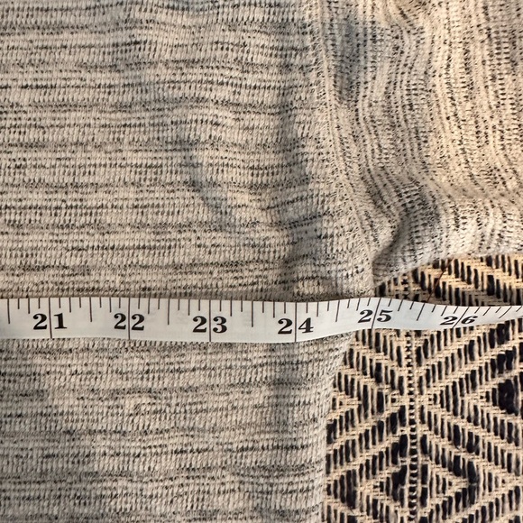 Aerie Women's Gray Crewneck Oversized Sweater Size Small - Picture 5 of 6